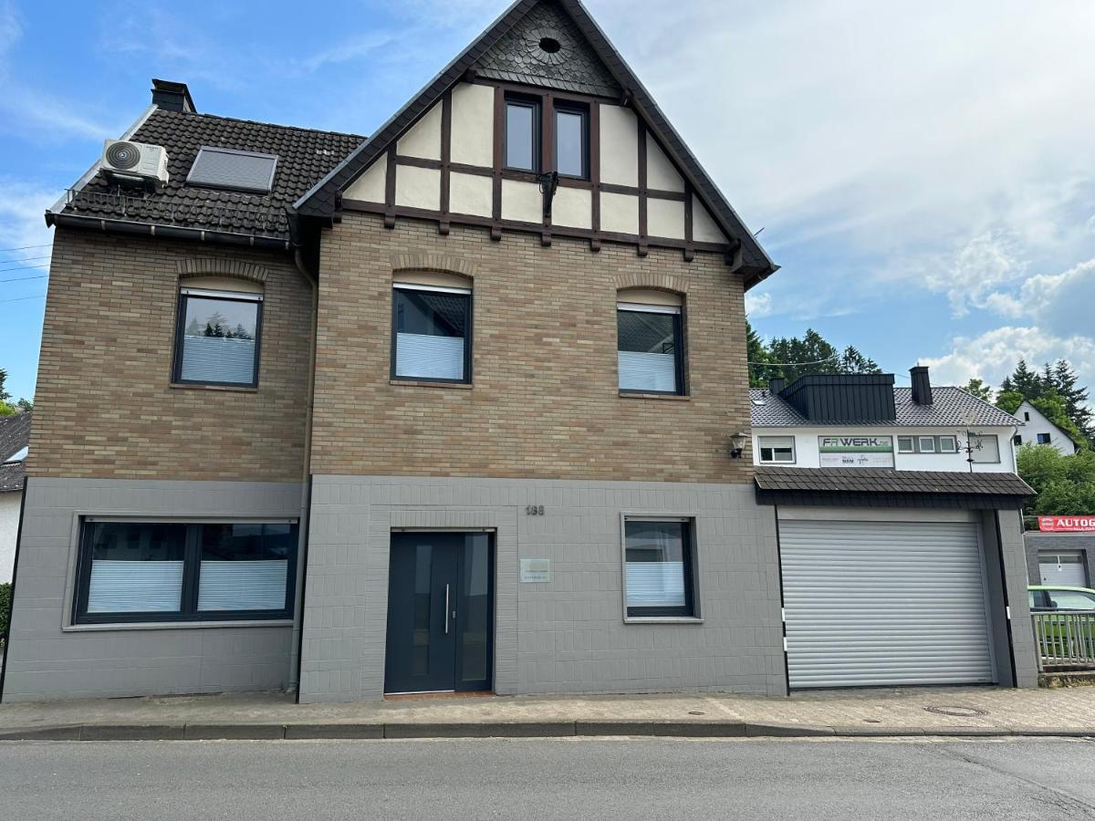 Deluxe Am Ring Holiday home Adenau